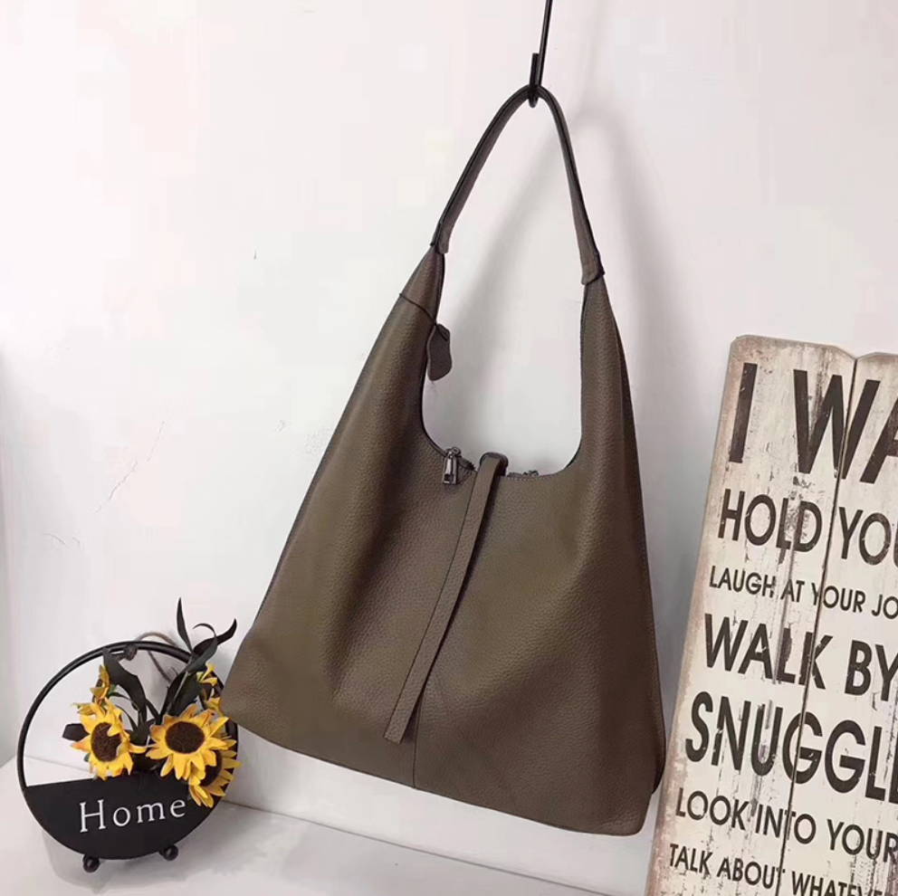 TOMMIE Thedra Lorraine Hobo Handbag